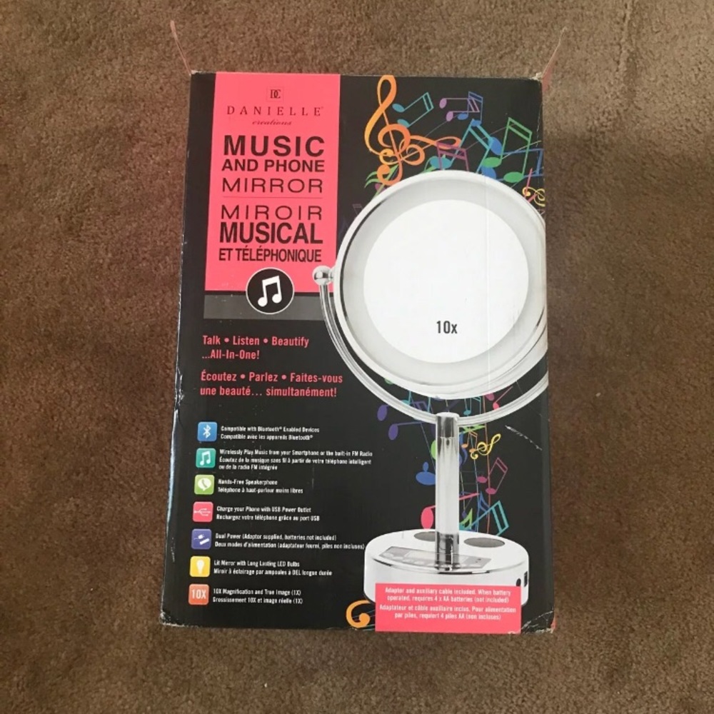 Bluetooth makeup mirror